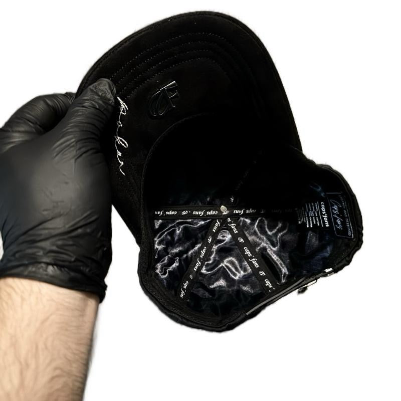 Gorra De Las Cartas Negras