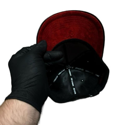 GORRA SUELITA ROJA CON PIEDRAS