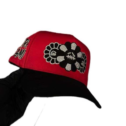 GORRA MURAKAMI COLOR ROJO VICERA NEGRA