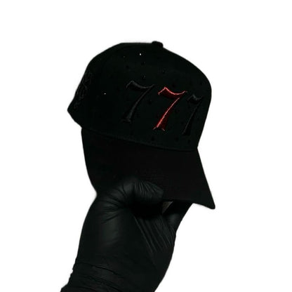 GORRA 777 ROJO CON PIEDRAS