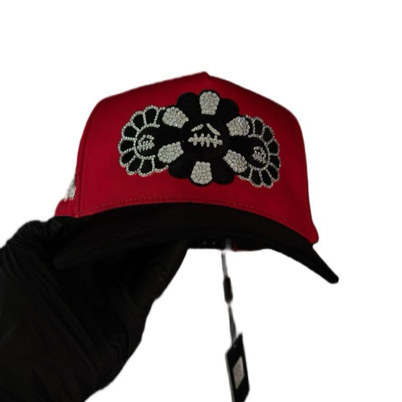 GORRA MURAKAMI COLOR ROJO VICERA NEGRA