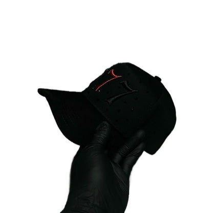 GORRA 777 ROJO CON PIEDRAS