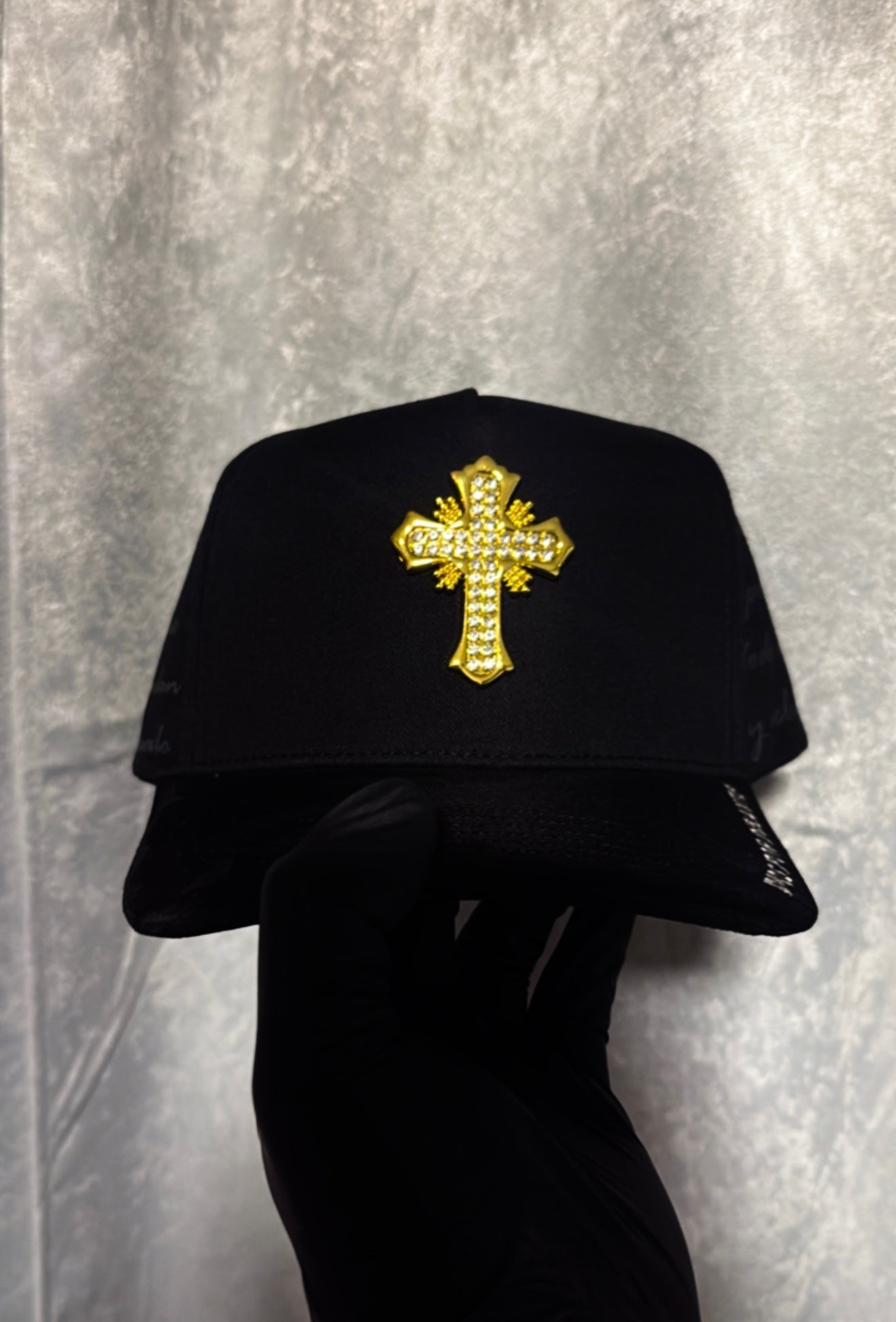 GORRA DE LA CRUZ, DIOS POR DELANTE