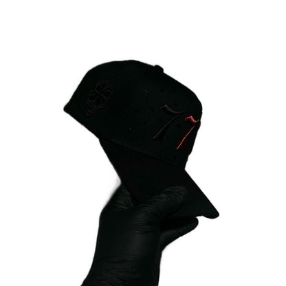 GORRA 777 ROJO CON PIEDRAS